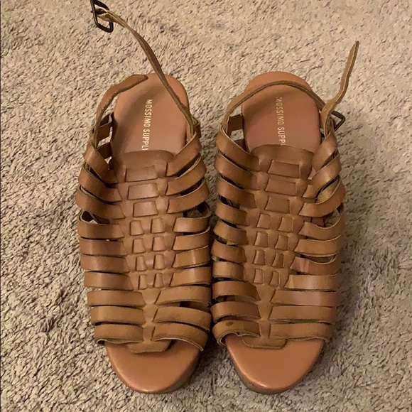 Heeled wedges - Picture 4 of 4